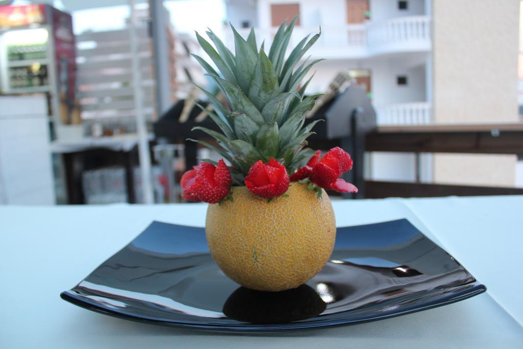 Tirana Hotel Ксамил Екстериор снимка