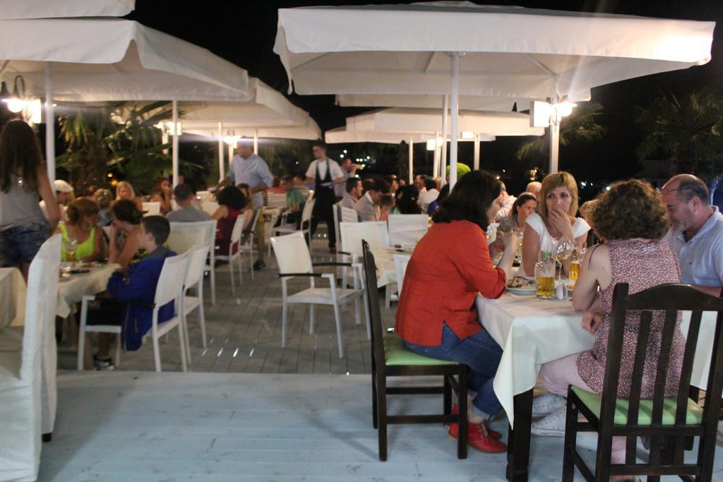 Tirana Hotel Ксамил Екстериор снимка